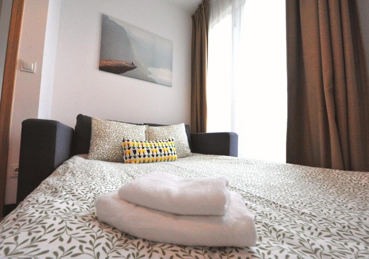 Bk Aparthotel Praga - National Stadium - Comfortable Apartment For 4 People Warsawa Bagian luar foto
