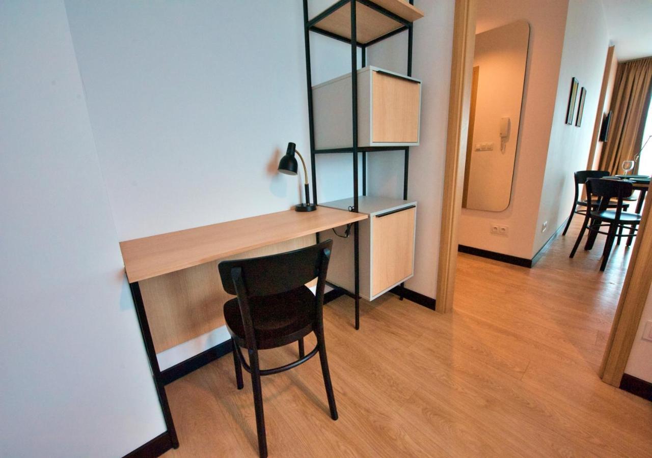 Bk Aparthotel Praga - National Stadium - Comfortable Apartment For 4 People Warsawa Bagian luar foto