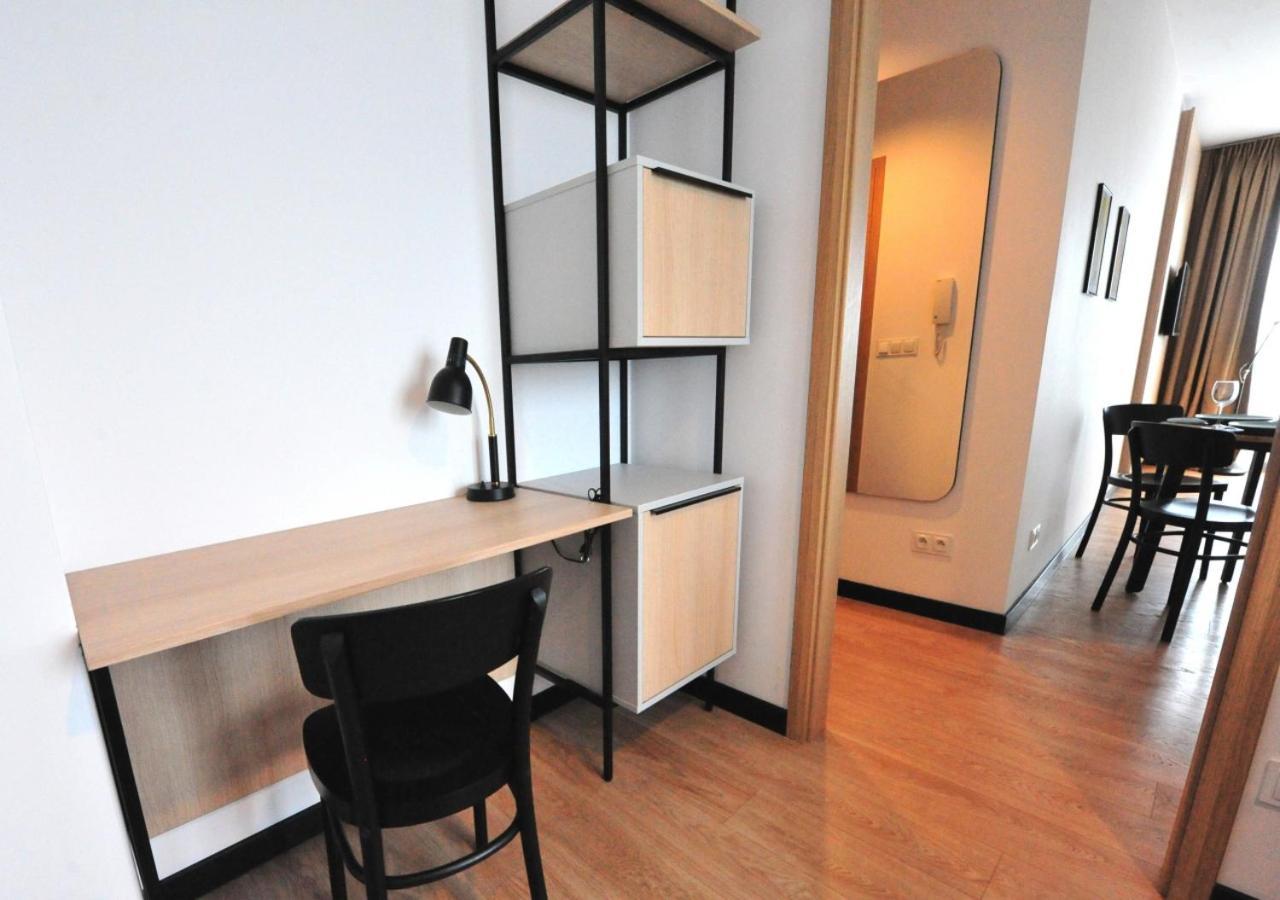 Bk Aparthotel Praga - National Stadium - Comfortable Apartment For 4 People Warsawa Bagian luar foto