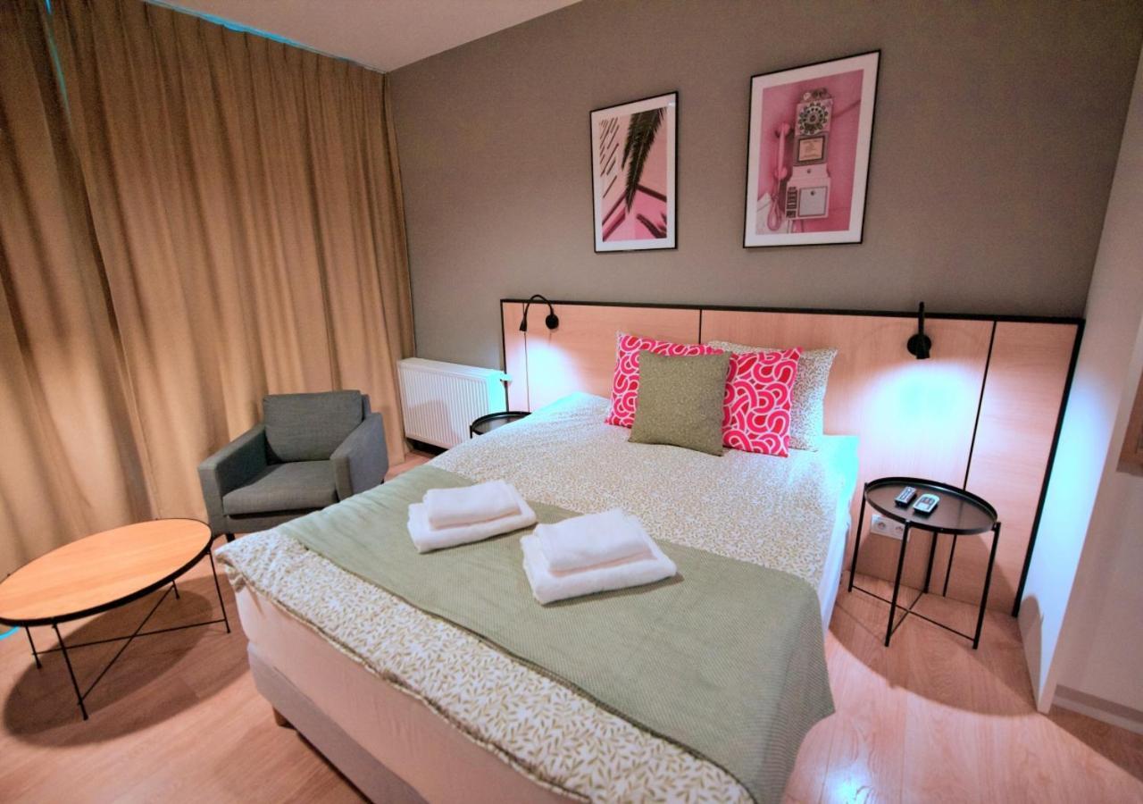Bk Aparthotel Praga - National Stadium - Comfortable Apartment For 4 People Warsawa Bagian luar foto